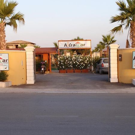 Akramar Village San Leone Bilik gambar