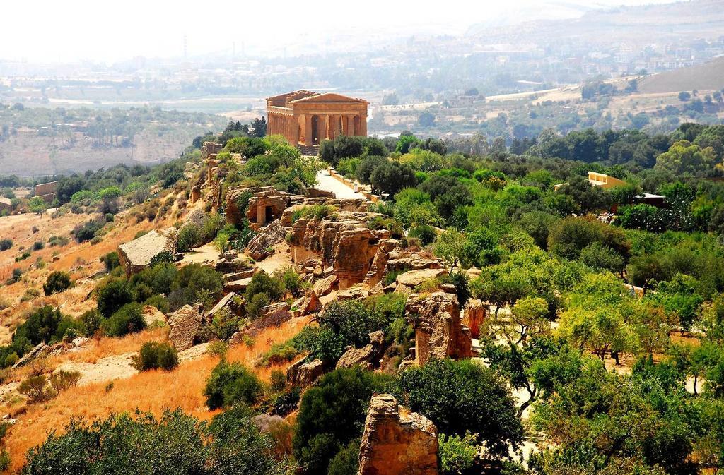 Akramar Village San Leone Bilik gambar