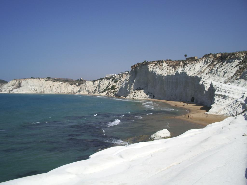 Akramar Village San Leone Bilik gambar